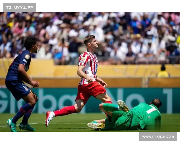 莱万点球失手，巴萨仍逆转马竞取关键三分