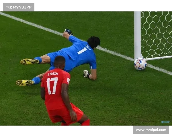 非洲杯半决赛摩洛哥门神布努两扑点球晋级